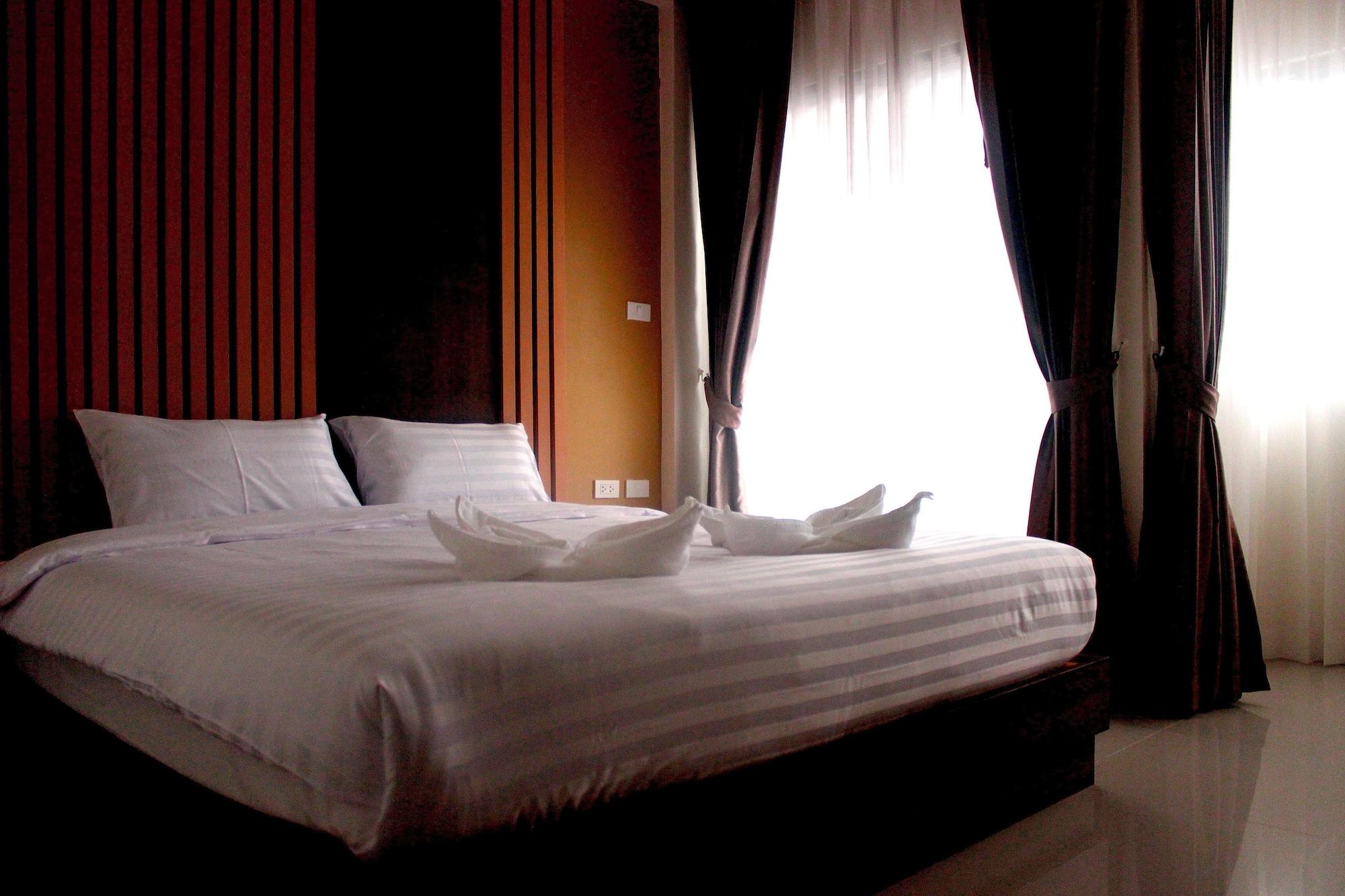 Tropical Sunset Hotel Patong Luaran gambar