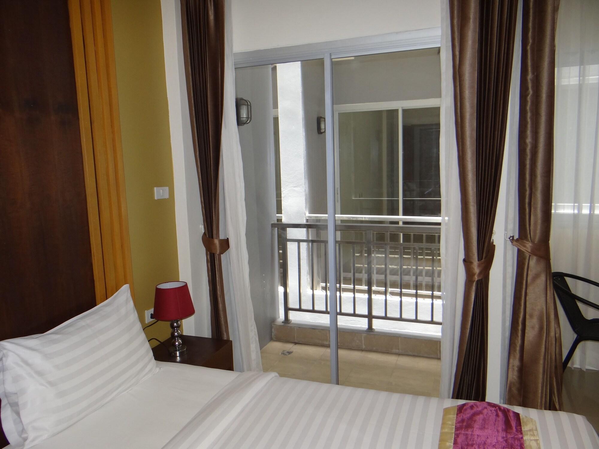 Tropical Sunset Hotel Patong Luaran gambar