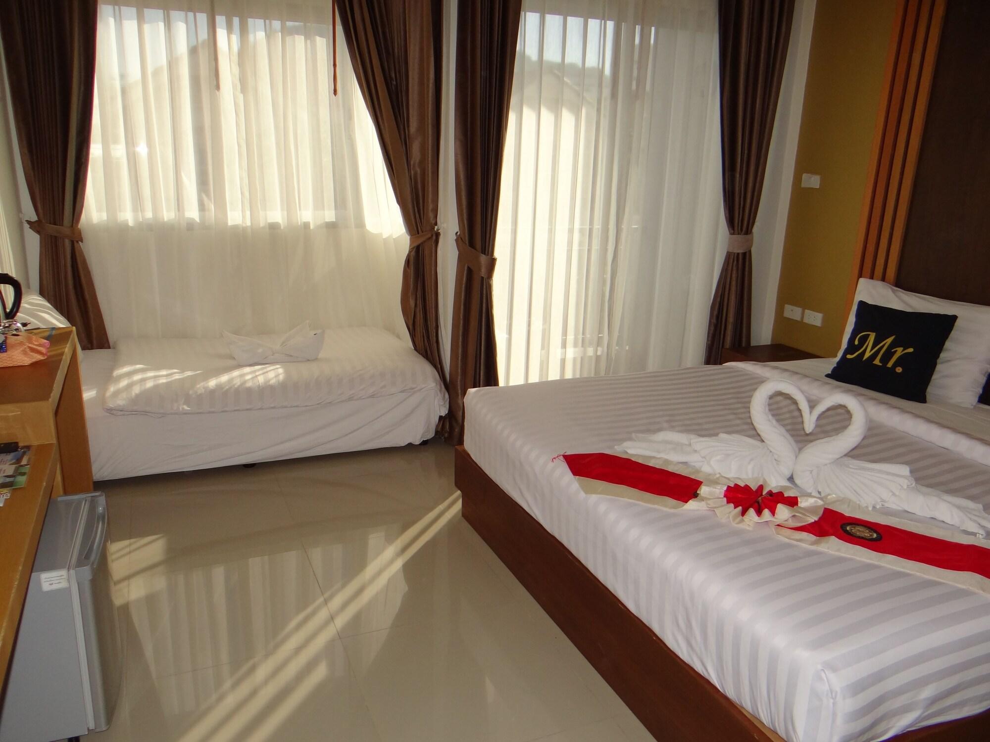 Tropical Sunset Hotel Patong Luaran gambar