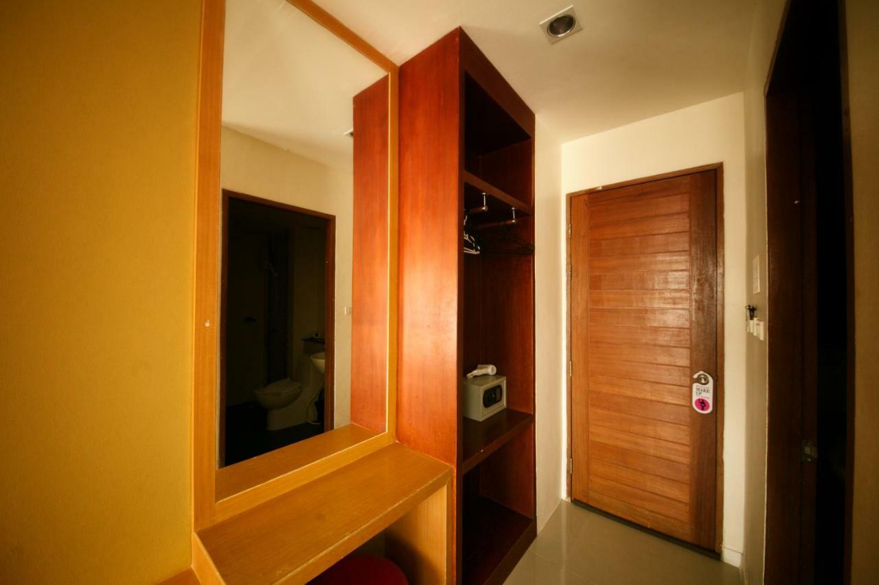 Tropical Sunset Hotel Patong Luaran gambar