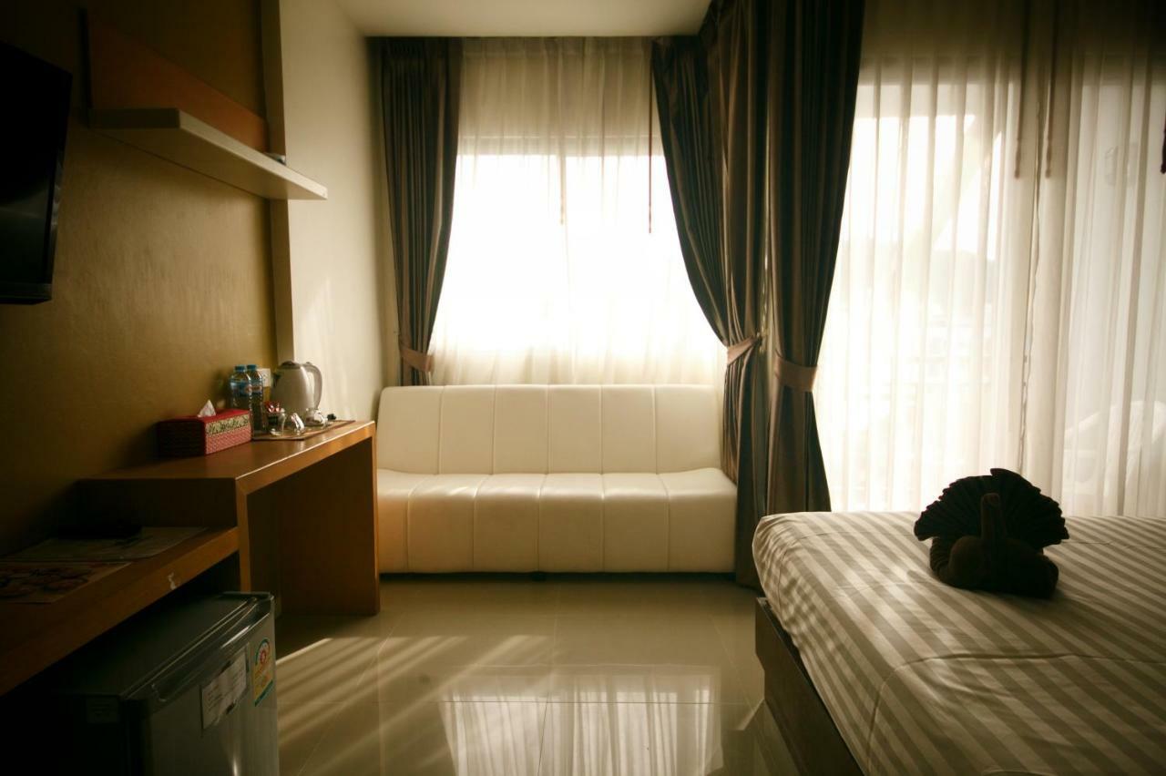 Tropical Sunset Hotel Patong Luaran gambar